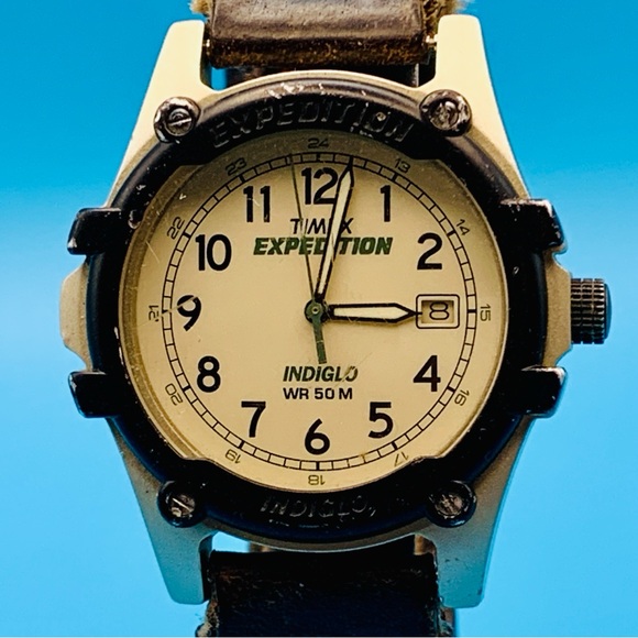 TIMEX EXPEDITION Vintage 2000 Men’s Field Quartz Wristwatch Date Indiglo Working - Picture 1 of 16